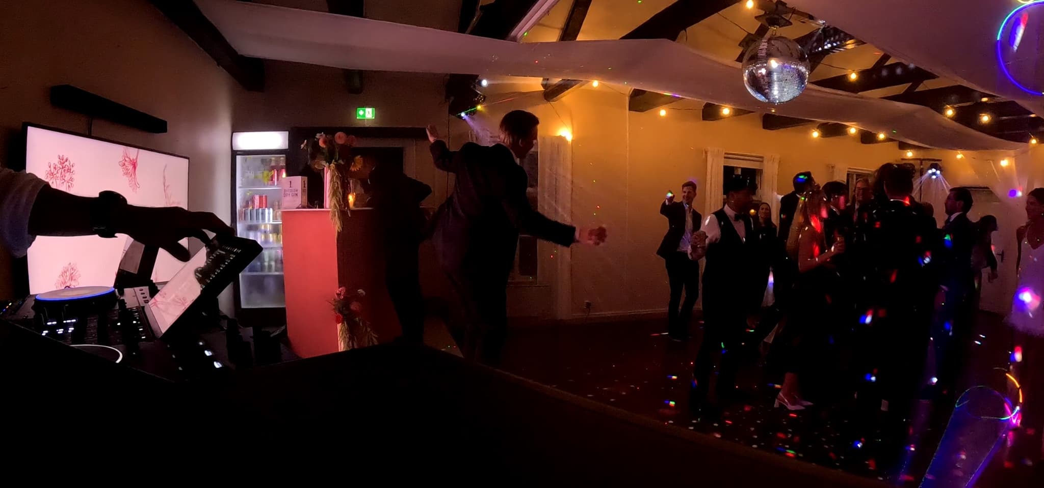 dance floor with lightshow at a wedding at oland